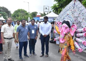 ପୁରୀ ରେ ପଥୋତ୍ସବ ଅନୁଷ୍ଠିତ  ବିବିଧ କାର୍ଯ୍ୟକ୍ରମ କୁ ଉପଭୋଗ କଲେ ହଜାର ହଜାର ଦର୍ଶକ