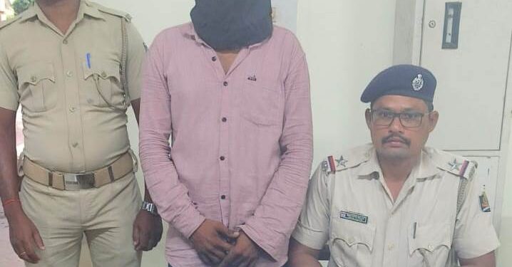 ଚୋରି ଉଦ୍ୟମ ବେଳେ ବନ୍ଧୁକ ସହ ଜଣେ ଗିରଫ