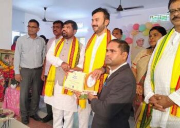 ସଂଜୀବ ଦାସ ଙ୍କୁ ମୁଖ୍ୟମନ୍ତ୍ରୀ ଶିକ୍ଷା ପୁରସ୍କାର