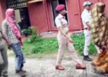 ମୋହନା ଥାନା ଅଂଚଳରେ ଗୁଣି ସନ୍ଦେହରେ ହତ୍ୟା ଘଟଣାରେ : ଅଙ୍ଗନୱାଡି ହେଲ୍ପର ଓ ତାଙ୍କ ସ୍ଵାମୀ ଗିରଫ