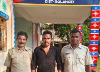 ତୁରେକେଲା ଅଞ୍ଚଳରେ  ସ୍ତ୍ରୀ ଙ୍କ ଅଶୀଳ ଭିଡ଼ିଓ ଭାଇରାଲ କରି ସ୍ବାମୀ ଗିରଫ