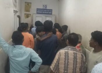 କଣ୍ଟାବାଞ୍ଜି ଡାକ୍ତରଖାନ ସୁଧୁନାହିଁ ବ୍ୟବସ୍ଥା  ଆଉଟଡୋର ଅଚଳ : ଜରୁରୀକାଳୀନ ସେବା ରେ ଭିଡ  ହନ୍ତସନ୍ତ ରୋଗୀ ଓ ପରିଜନ