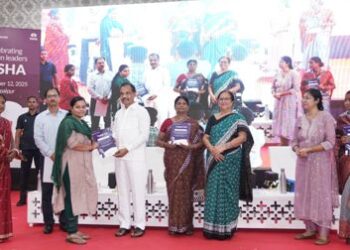 କ୍ୟାବିନେଟ ମନ୍ତ୍ରୀ ବିଭୂତି ଭୂଷଣ ଜେନାଙ୍କ ଦ୍ୱାରା ବ୍ରହ୍ମପୁରରେ ଦିଶା ସମାବର୍ତ୍ତନ ସମାରୋହରେ ୬୦୦ ମହିଳା ସମ୍ମାନିତ