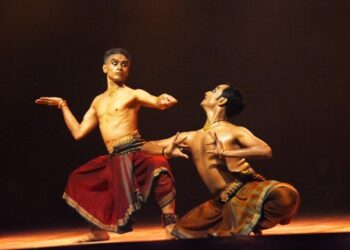 ୩୧ତମ ଗୁରୁ କେଳୁଚରଣ ମହାପାତ୍ର ପୁରସ୍କାର ଉତ୍ସବର ତୃତୀୟ ସନ୍ଧ୍ୟାରେ ଭାରତନାଟ୍ୟମ୍ ଏବଂ ଓଡ଼ିଶୀ ନୃତ୍ୟରେ ଦର୍ଶକ ବିଭୋର