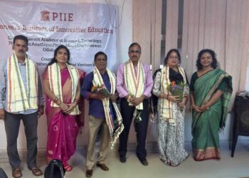 “ଇଷ୍ଟ “ଶିକ୍ଷା ଅନୁଷ୍ଠାନରେ ଶିକ୍ଷା ସମ୍ୱଦ୍ଧିୟ ଆଲୋଚନାଚକ୍ର ଅନୁଷ୍ଠିତ