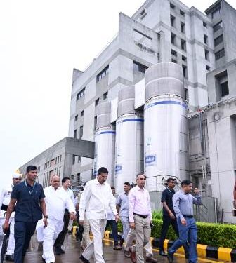 ଦୁଗ୍ଧ ଉତ୍ପାଦନ ବୃଦ୍ଧି ପାଇଁ ଦୁଗ୍ଧ ଚାଷୀମାନଙ୍କୁ ପିଏମ୍‌ଏମ୍‌ୱାଇ ସହ ସଂଯୋଗ କରିବା ଉପରେ ରାଜ୍ୟପାଳଙ୍କ ଗୁରୁତ୍ୱ