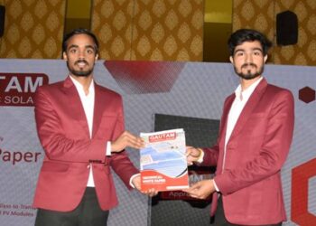 ଗୌତମ ସୋଲାର ପକ୍ଷରୁ ‘ଗ୍ଲାସ-ଟୁ-ଗ୍ଲାସ ଓ ଗ୍ଲାସ-ଟୁ-ଟ୍ରାନ୍ସପରେଂଟ-ବ୍ୟାକସିଟ ପ୍ୟାନେଲ ସମ୍ପର୍କରେ ସଚେତନତା