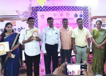 ବାଲିପାଟଣାର ତିନି ଜଣ ଶିକ୍ଷକଙ୍କୁ ମୁଖ୍ୟମନ୍ତ୍ରୀ ଶିକ୍ଷା ପୁରସ୍କାର ପ୍ରଦାନ