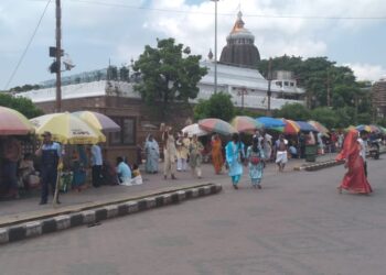 ପିତୃପକ୍ଷରେ ଶ୍ରାଦ୍ଧ ପାଇଁ ଶ୍ରଦ୍ଧାଳୁଙ୍କ ଭିଡ