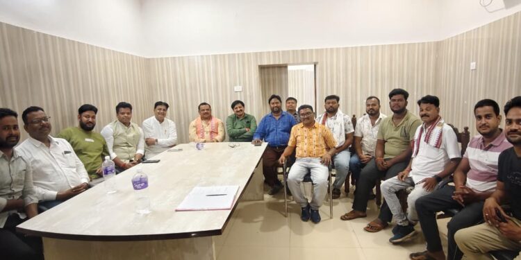 କଣ୍ଟାବାଞ୍ଜି ମାଟିର ମହୋତ୍ସବର ପ୍ରଥମ ପ୍ରସ୍ତୁତି ବୈଠକ : ଅଞ୍ଚଳର କଳାକାର କୁ ନେଇ ଦୂଲ୍‌କିବ ମଞ୍ଚ