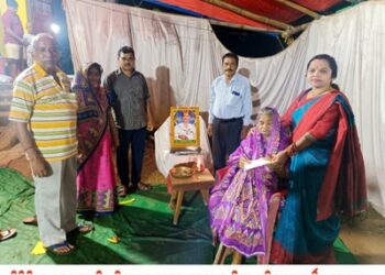 ଶିମିଳିପୁର କ୍ଲଷ୍ଟର ପ୍ରାଥମିକ ବିଦ୍ୟାଳୟ ତରଫରୁ ପରଲୋକ ଶିକ୍ଷକ ପରିବାରଙ୍କୁ ଆର୍ଥିକ ସହାୟତା