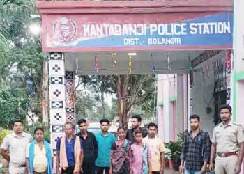 କଂଟାବାଞ୍ଜିରୁ ୯ଦାଦନ ଶ୍ରମିକ ଉଦ୍ଧାର – ୨ ସର୍ଦ୍ଦାର ଗିରଫ