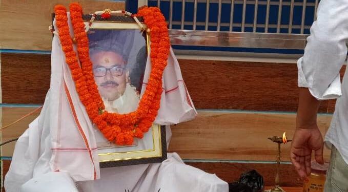 ଶିକ୍ଷକ ତଥା କଳାକାର ପ୍ରଦୀପ ମହାରଣା ଏକ ଅନନ୍ୟ ପ୍ରତିଭା