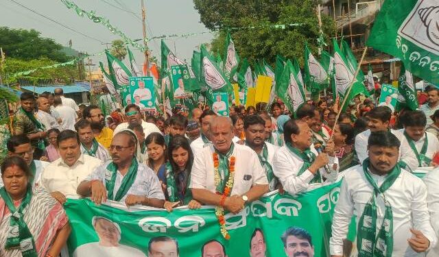 ଏକାମ୍ର ବିଜେଡି ରେ ଅଶୋକଙ୍କ ଜନ ସମ୍ପର୍କ ପଦଯାତ୍ରା