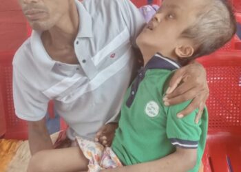 ଅଭାବୀ ପରିବାରର କରୁଣ ଚିତ୍ର – ଭିନ୍ନକ୍ଷମକୁ ମିଳୁନି ସରକାରୀ ସହାୟତା