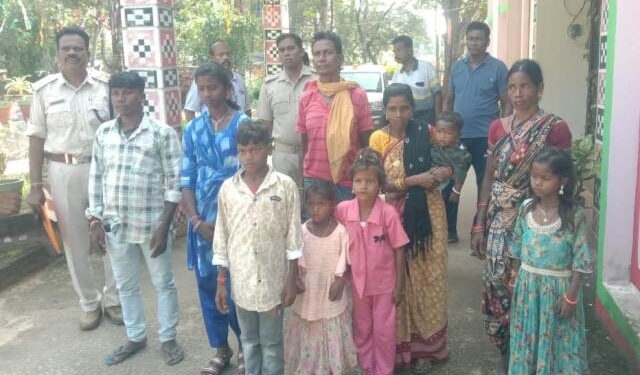 କଣ୍ଟାବାଞ୍ଜି ଅଞ୍ଚଳରେ ବେଆଇନ ଭାବେ ରାଜ୍ୟ ବହାରକୁ ଚାଲାଣ – ୧୫ ଦାଦନ ଶ୍ରମିକ ଉଦ୍ଧାର