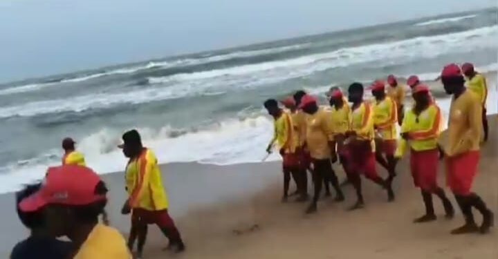 ବାତ୍ଯା ମୋନ୍ଥା ହୋଇଛି ଦୁର୍ବଳ ସମୁଦ୍ରକୂଳ ଖାଁ ଖାଁ