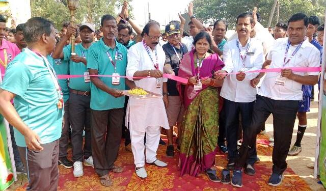 ବିନୋଦ ମେମୋରିଆଲ କପ : ଇଲେଭେନ ଗନ, ତିନିଘରିଆ 3-0ରେ ବିଜୟୀ