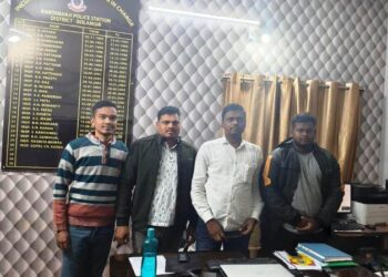 କଣ୍ଟାବାଞ୍ଜି ପୋଲିସ ସହିତ ABVP ବାଂଲାଦେଶୀ ପ୍ରବାସୀ ଯାଞ୍ଚ ବିଷୟରେ ଆଲୋଚନା କରିଛି