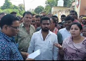 ମନରେଗା ଟଙ୍କା ନ ପାଇବାରୁ ପଞ୍ଚାୟତ କାର୍ଯ୍ୟାଳୟକୁ ତାଲା ଦେଲେ ଶ୍ରମିକ