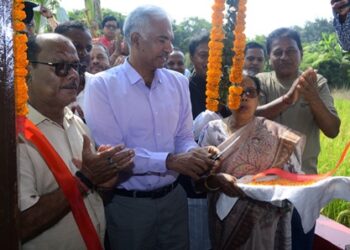 ମୁଖ୍ୟଶାସନ ସଚିବଙ୍କ ଦ୍ଵାରା-ଗୋଷ୍ଠୀ ଦେଶୀ ବିହନ ବ୍ୟାଙ୍କ କେନ୍ଦ୍ର ଉଦ୍ଘାଟିତ