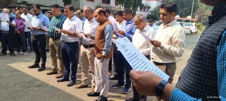 ପୂର୍ବତଟ ରେଳପଥ ଖୋର୍ଦ୍ଧାରୋଡ୍ ରେଳମଣ୍ଡଳରେ ସମ୍ବିଧାନ ଦିବସ ପାଳିତ