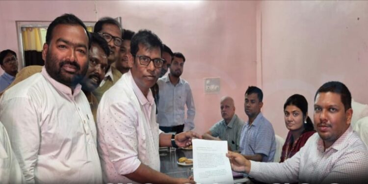 ଦାରିଙ୍ଗବାଡି ର ଶୀତ ମହୋତ୍ସବକୁ ରାଜ୍ୟସ୍ତରୀୟ କରିବା ପାଇଁ ଜିଲାପାଳଙ୍କ ନିକଟରେ ଦାବି