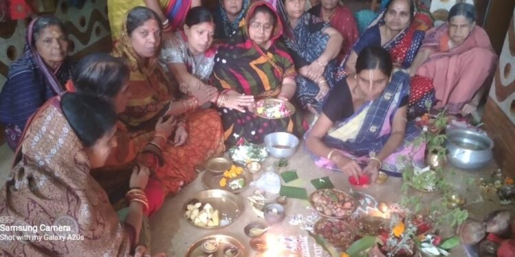 ପଞ୍ଚକୁରେ କୀର୍ତ୍ତନ ଭଜନ ଜଣାଣରେ ଭକ୍ତିପୂର୍ଣ୍ଣ ଭାବରେ ଭିଜିଲେ ହବିଷାଳୀ