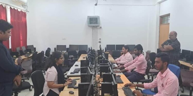 संस्कृत और कोडिंग का संगम : केन्द्रीय संस्कृत विश्वविद्यालय की तकनीकी पहल में संस्कृत छात्र बनेंगे नए युग के कोडर्स