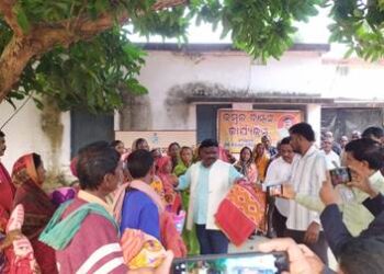 ସିଦ୍ଧି ବିନାୟକ ଚାରିଟେବୁଲ ଟ୍ରଷ୍ଟ ପକ୍ଷରୁ ଅସହାୟଙ୍କୁ ଶୀତବସ୍ତ୍ର ବଣ୍ଟନ