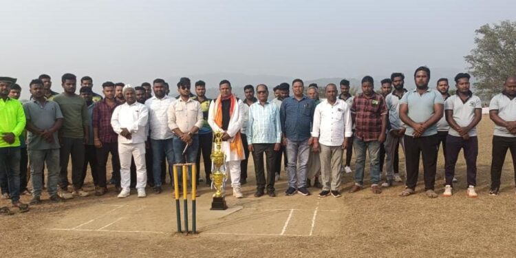 ସଂପୁର ଲକ୍ଷ୍ମୀଧର ସ୍ମାରକୀ କ୍ରିକେଟ ଟୁର୍ଣ୍ଣାମେଣ୍ଟ : ପାଟପୁର ଓ ପିଚୁକୁଳି କ୍ରିକେଟ କ୍ଲବ ବିଜୟୀ