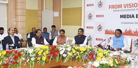 ହାଇଦ୍ରାବାଦରୁ ଫେରି ଗଣମାଧ୍ୟମକୁ ଭେଟିଲେ ମୁଖ୍ୟମନ୍ତ୍ରୀ