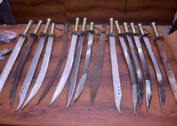 ରାଜ୍ୟରେ ବେଆଇନ ବନ୍ଧୁକ ଚୋରା ଚାଲାଣ, ମାରଣାସ୍ତ୍ର ଓ ଅପରାଧିକ କାର୍ଯ୍ୟକଳାପ ରୋକିବା ପାଇଁ ଓଡ଼ିଶା ପୋଲିସ ପକ୍ଷରୁ ଲଗାତାର କଠୋର ପଦକ୍ଷେପ ଗ୍ରହଣ କରାଯାଉଛି