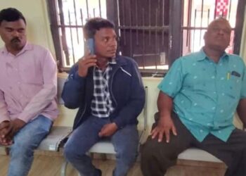 ଗଜପତିରେ ନିଯୁକ୍ତି ନାଁରେ ପଶ୍ଚିମବଙ୍ଗର ଠକ ସଂସ୍ଥାର ଉଦ୍ୟମ ଫସର ଫାଟିଲା ୩ ଜଣଙ୍କୁ ଅଟକ ରଖି ପୋଲିସର ତଦନ୍ତ ଜାରି