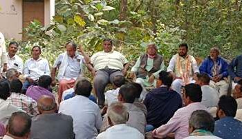 ଗଜପତି ଜିଲ୍ଲା ଗୋଷାଣୀ ବ୍ଲକ ଉପଲଡା ଗ୍ରାମ ଠାରେ ନବ ନିର୍ମାଣ କୃଷକ ସଂଘର କୃଷକ ମାନଙ୍କ ଦାବି କୁ ନେଇ ଚାଷୀଙ୍କ ସମାବେଶ ଅନୁଷ୍ଠିତ