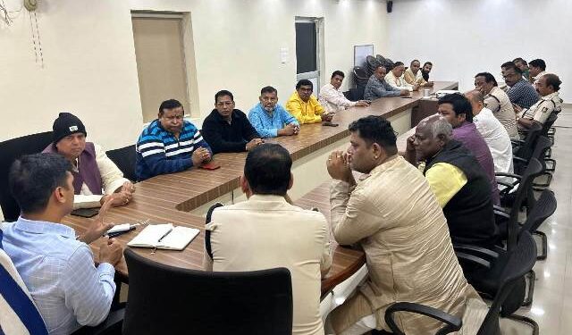 ଡିସେମ୍ବର ୩୧ ଓ ନବବର୍ଷ ଉପଲକ୍ଷେ ଶ୍ରୀମନ୍ଦିର ରେ ଦର୍ଶନ ବ୍ୟବସ୍ଥା ପାଇଁ ସେବାୟତଙ୍କ ସହ ପୁରୀ ପୋଲିସର ସମନ୍ୱୟ ବୈଠକ