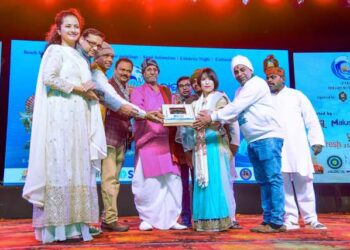 ମହୋଦଧି କୂଳରେ ମହାକୁମ୍ଭ-ମହୋଦଧି ଦିବସ ୨୦୨୫ ଉଦଯାପିତ : ଜାପାନର ଆକିଏ ଦୋଇଙ୍କୁ ମହୋଦଧୂ ସମ୍ମାନ ଓ ଜ୍ୟୋତିରାଦିତ୍ୟ ମହାପାତ୍ରଙ୍କୁ ମହୋଦଧି କଳା ମେଳା ସମ୍ମାନ