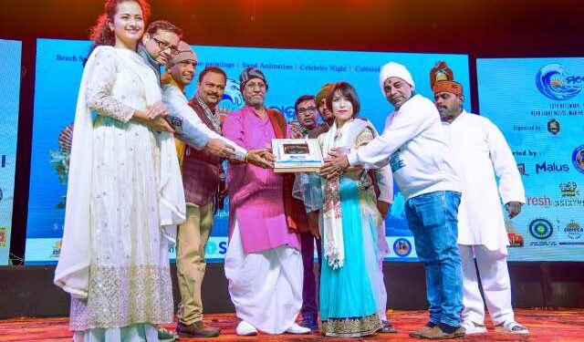 ମହୋଦଧି କୂଳରେ ମହାକୁମ୍ଭ-ମହୋଦଧି ଦିବସ ୨୦୨୫ ଉଦଯାପିତ : ଜାପାନର ଆକିଏ ଦୋଇଙ୍କୁ ମହୋଦଧୂ ସମ୍ମାନ ଓ ଜ୍ୟୋତିରାଦିତ୍ୟ ମହାପାତ୍ରଙ୍କୁ ମହୋଦଧି କଳା ମେଳା ସମ୍ମାନ