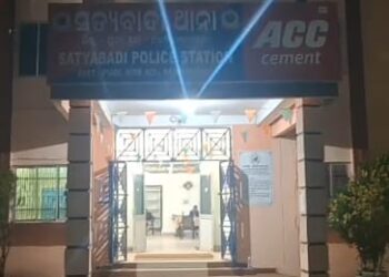 ସତ୍ୟବାଦୀ ରେ ଛୁରା ମାଡ଼ ଯୁବକ ଆହତ 