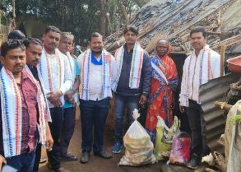 ଅସହାୟ ମହିଳାଙ୍କୁ ଖାଦ୍ୟ ସାମଗ୍ରୀ ଓ ଶୀତ ବସ୍ତ୍ର ପ୍ରଦାନ