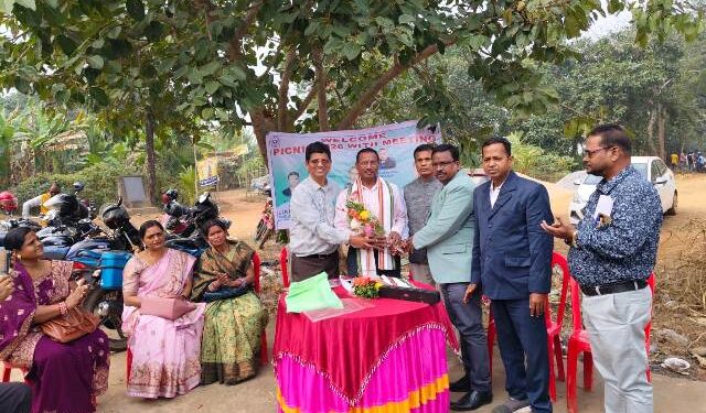 ଭାରତୀୟ ଜୀବନ ବୀମା ବାଲୁଗାଁ ଶାଖା ସ୍ତରୀୟ ଲିଆଫି ସଂଘ ର ବଣଭୋଜି ସହିତ କର୍ମକର୍ତ୍ତା ନିର୍ବାଚନ