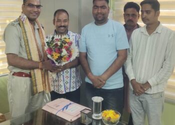 ଭାପୁର ପ୍ରେସ କ୍ଳବ ପକ୍ଷରୁ ନୂତନ ଥାନା ଅଧିକାରୀଙ୍କୁ ସ୍ୱାଗତ ସମ୍ବର୍ଦ୍ଧନା