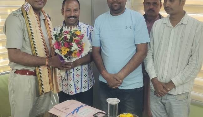 ଭାପୁର ପ୍ରେସ କ୍ଳବ ପକ୍ଷରୁ ନୂତନ ଥାନା ଅଧିକାରୀଙ୍କୁ ସ୍ୱାଗତ ସମ୍ବର୍ଦ୍ଧନା