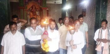 ଚୁଡାନ୍ତ ପର୍ଯ୍ୟାୟ ରେ ଦାରିଙ୍ଗବାଡି ର ଶୀତ ମହୋତ୍ସବ : ମଶାଲକୁ ଧରି ସହର ପରିକ୍ରମା ସହ ସଚେତନତା