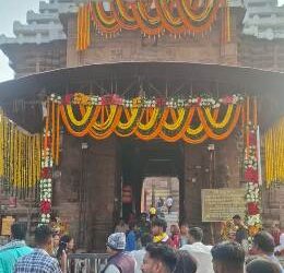 ଜଗା ଦର୍ଶନରେ ବିଭୋର ଲକ୍ଷାଧିକ ଭକ୍ତ କଡା ସୁରକ୍ଷା ବଳୟରେ ଶ୍ରୀକ୍ଷେତ୍ର