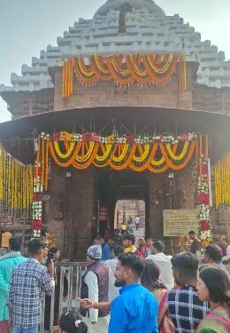 ଜଗା ଦର୍ଶନରେ ବିଭୋର ଲକ୍ଷାଧିକ ଭକ୍ତ କଡା ସୁରକ୍ଷା ବଳୟରେ ଶ୍ରୀକ୍ଷେତ୍ର