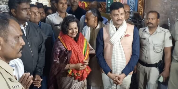 ଶ୍ରୀମନ୍ଦିରରେ ଶ୍ରୀଜୀଉଙ୍କୁ ଦର୍ଶନ କଲେ ନୂଆ ମୁଖ୍ଯ ଶାସନ ସଚିବ ଅନୁ ଗର୍ଗ