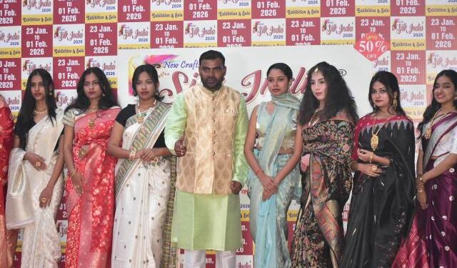 ହୋଟେଲ ପ୍ରାଚୀରେ ‘ସିଲ୍କ ଇଣ୍ଡିଆ’ ପ୍ରଦର୍ଶନୀ ଆରମ୍ଭ