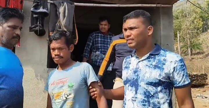 ଭାଇ ସାଜିଲା ବଇରି : ବଡ଼ ଭାଇ ମାଡ଼ରେ ସାନ ମୃତ