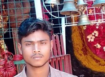 ଗତକାଲି ଦୁର୍ଘଟଣାକୁ ନେଇ  ରାସ୍ତାରୋକ କଲେ ଗ୍ରାମବାସୀ 